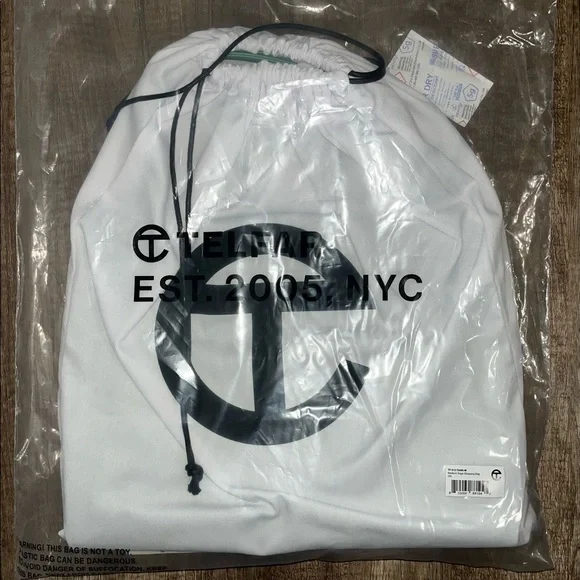 Telfar Sage Green Medium Bag - Picture 5 of 9